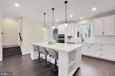 Entry Way - 3268 Watershed Blvd, Laurel, MD 20724 photo 3 of 11