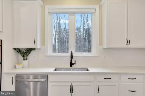 Kitchen - 3268 Watershed Blvd, Laurel, MD 20724 photo 4 of 4