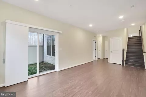 Living - 3268 Watershed Blvd, Laurel, MD 20724 photo 2 of 7