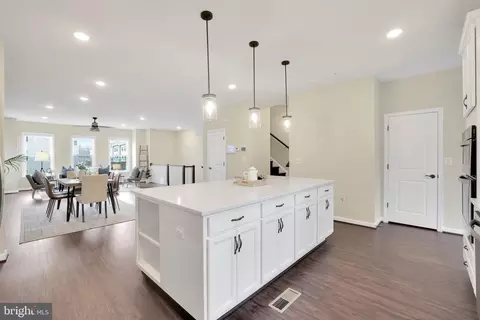 Entry Way - 3268 Watershed Blvd, Laurel, MD 20724 photo 4 of 11