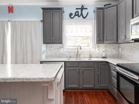 1233 Juniper St, Shady Side, MD 20764 photo 13