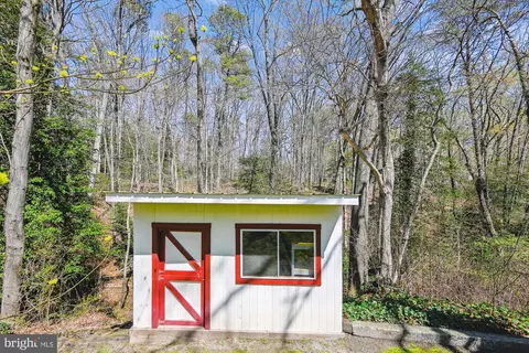 8179 Old Mill Rd, Pasadena, MD 21122 photo 35