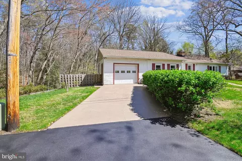8179 Old Mill Rd, Pasadena, MD 21122 photo 3