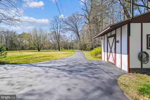 8179 Old Mill Rd, Pasadena, MD 21122 photo 36