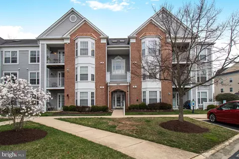 657 Burtons Cove Way #11, Annapolis, MD 21401