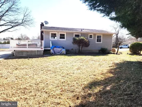 Exterior - 916 Marthas Vineyard Ln, Pasadena, MD 21122 photo 5 of 5