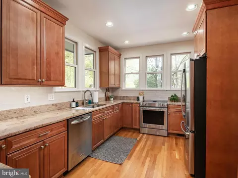Kitchen - 336 Severn Rd, Annapolis, MD 21401 photo 1 of 3