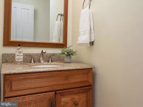 Bath - 336 Severn Rd, Annapolis, MD 21401 photo 1 of 5