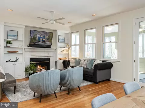 Living - 336 Severn Rd, Annapolis, MD 21401 photo 1 of 4
