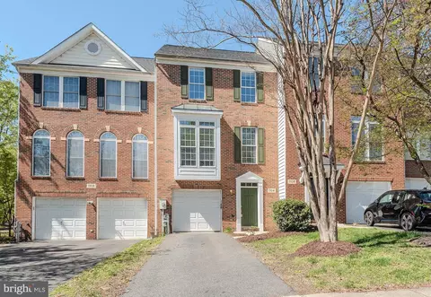 1104 Arrowleaf Ct, Crofton, MD 21114