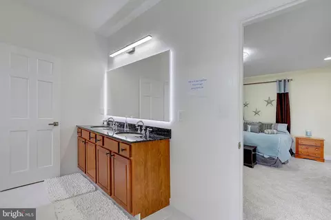 Bath - 8177 Bodkin Ave, Pasadena, MD 21122 photo 3 of 14