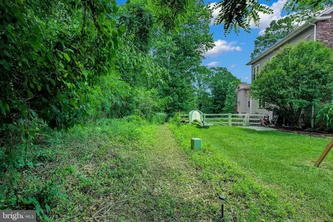 Exterior - 8177 Bodkin Ave, Pasadena, MD 21122 photo 7 of 10