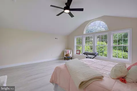 Bedroom - 8177 Bodkin Ave, Pasadena, MD 21122 photo 9 of 9