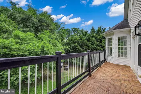 Exterior - 8177 Bodkin Ave, Pasadena, MD 21122 photo 3 of 10