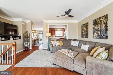 481 Penwood Dr, Edgewater, MD 21037 photo 9