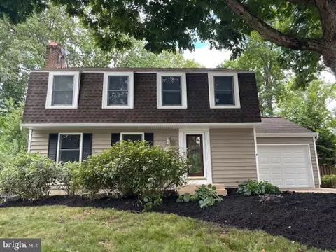 Exterior - 555 Bay Green Dr, Arnold, MD 21012 photo 2 of 17
