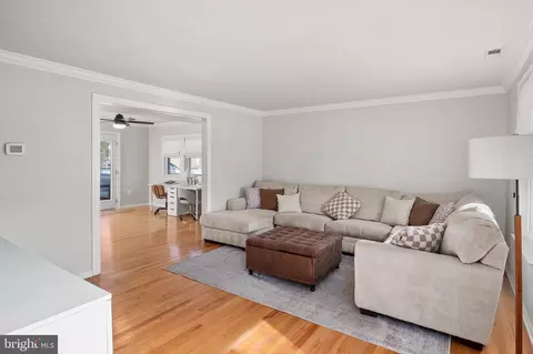 Living - 606 Whittington Pl, Deale, MD 20751 photo 1 of 1