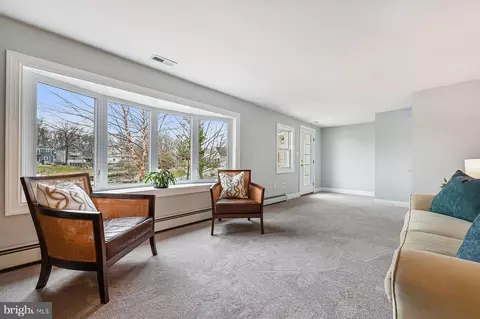 Living - 101 Norman Rd, Pasadena, MD 21122 photo 2 of 3
