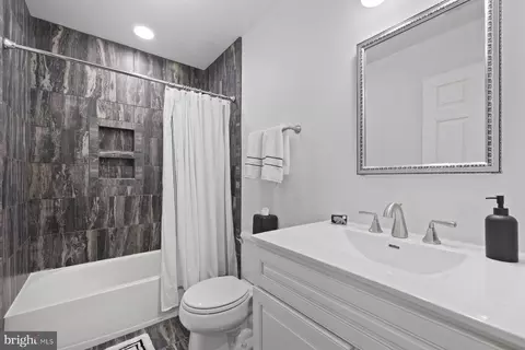 Bath - 809 Vacation Dr, Odenton, MD 21113 photo 2 of 3