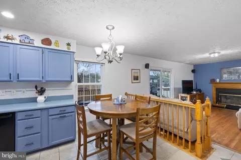 Dining - 809 Vacation Dr, Odenton, MD 21113 photo 4 of 4
