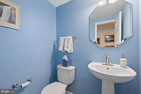 Entry Way - 809 Vacation Dr, Odenton, MD 21113 photo 2 of 5
