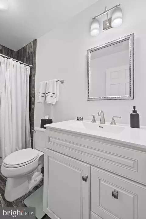 Bath - 809 Vacation Dr, Odenton, MD 21113 photo 3 of 3
