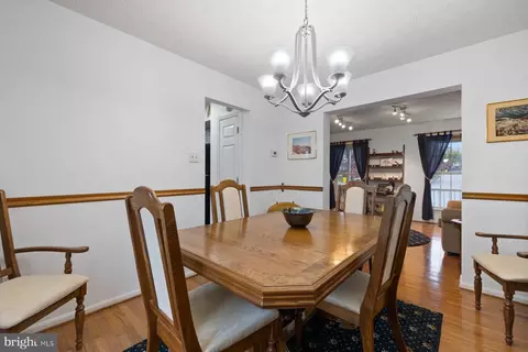Dining - 809 Vacation Dr, Odenton, MD 21113 photo 3 of 4