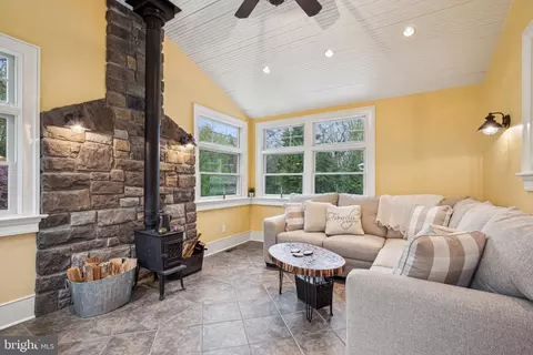 810 Macsherry Dr, Arnold, MD 21012 photo 10