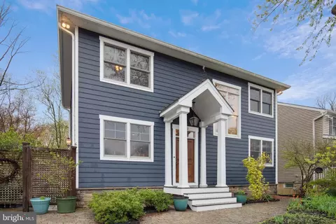 810 Macsherry Dr, Arnold, MD 21012