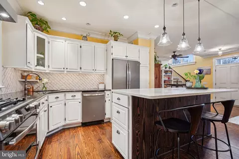 810 Macsherry Dr, Arnold, MD 21012 photo 4