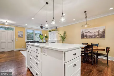 810 Macsherry Dr, Arnold, MD 21012 photo 5