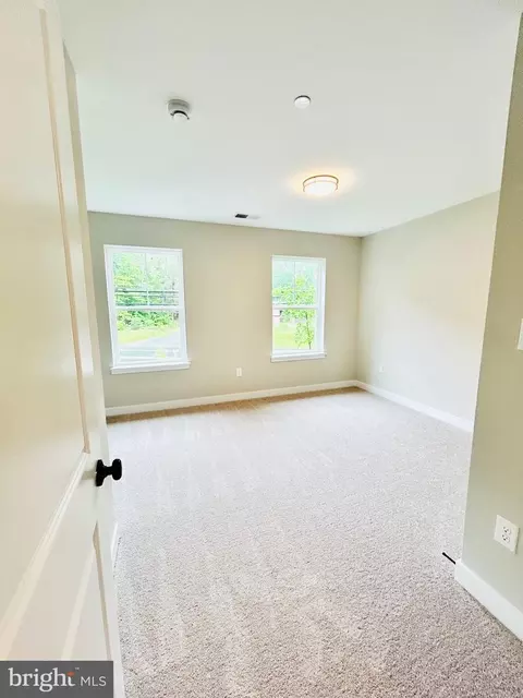 Bedroom - 4655 Mountain Rd, Pasadena, MD 21122 photo 3 of 4