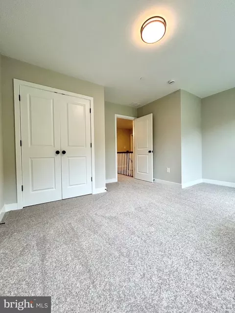 Bedroom - 4655 Mountain Rd, Pasadena, MD 21122 photo 2 of 4