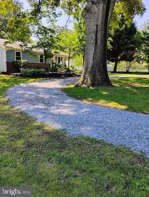 Exterior - 7885 Elizabeth Rd, Pasadena, MD 21122 photo 8 of 9