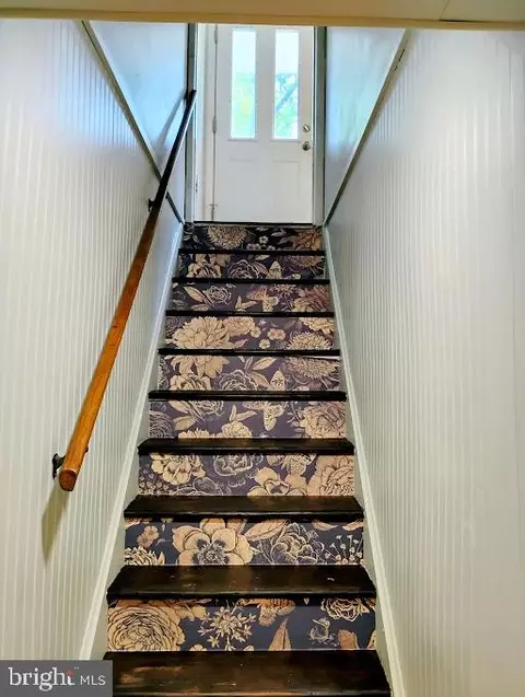 Entry Way - 7885 Elizabeth Rd, Pasadena, MD 21122 photo 1 of 3