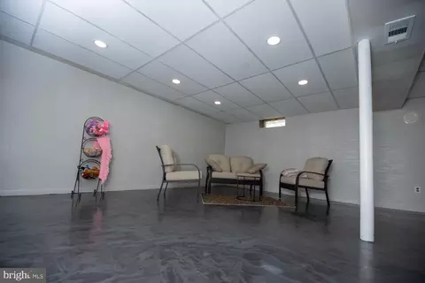 Entry Way - 7885 Elizabeth Rd, Pasadena, MD 21122 photo 3 of 3