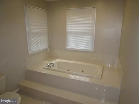 1305 Pecantree Ct, Crofton, MD 21114 photo 27