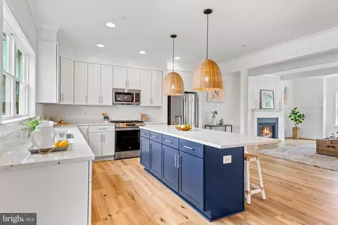 Kitchen - 6016 Drum Point Rd, Deale, MD 20751 photo 1 of 5