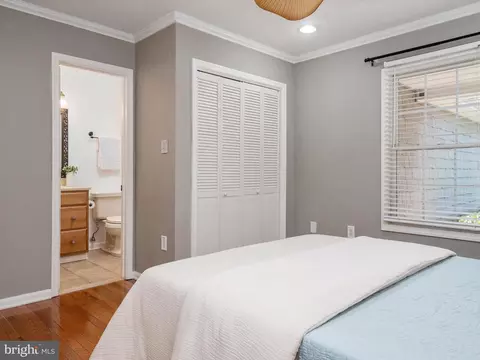 Bedroom - 526 Broadneck Rd, Annapolis, MD 21409 photo 3 of 7