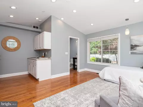 Bedroom - 526 Broadneck Rd, Annapolis, MD 21409 photo 7 of 7