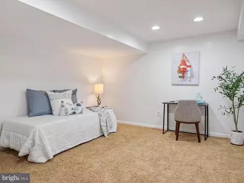 Bedroom - 526 Broadneck Rd, Annapolis, MD 21409 photo 5 of 7