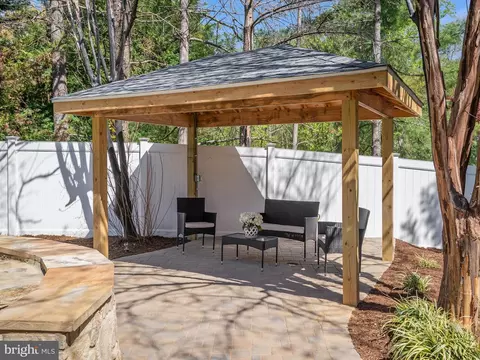 Exterior - 526 Broadneck Rd, Annapolis, MD 21409 photo 12 of 17