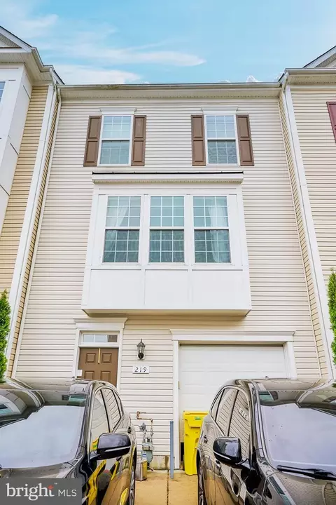 219 Gunther Pl, Glen Burnie, MD 21060