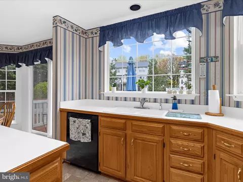 Kitchen - 2712 Elton Ct, Crofton, MD 21114 photo 3 of 4