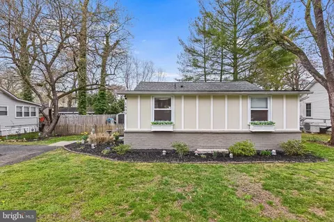 1609 Rockhold Rd, Edgewater, MD 21037