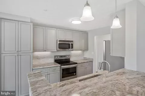 704 Orchard Overlook #103, Odenton, MD 21113