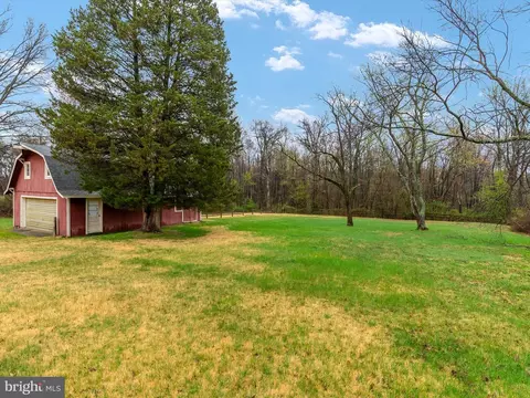 Exterior - 7147 Ohio Ave, Hanover, MD 21076 photo 4 of 8