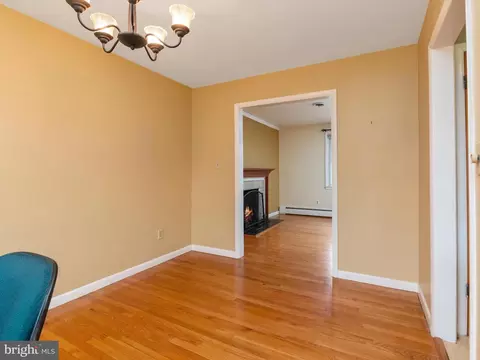 Living - 7147 Ohio Ave, Hanover, MD 21076 photo 5 of 5