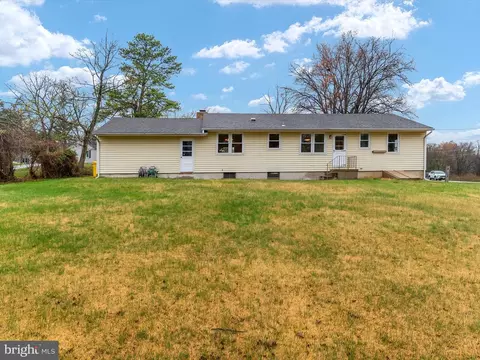 Exterior - 7147 Ohio Ave, Hanover, MD 21076 photo 6 of 8