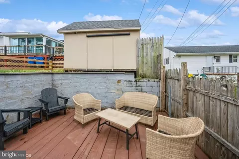 Exterior - 308 17th Ave, Baltimore, MD 21225 photo 3 of 3